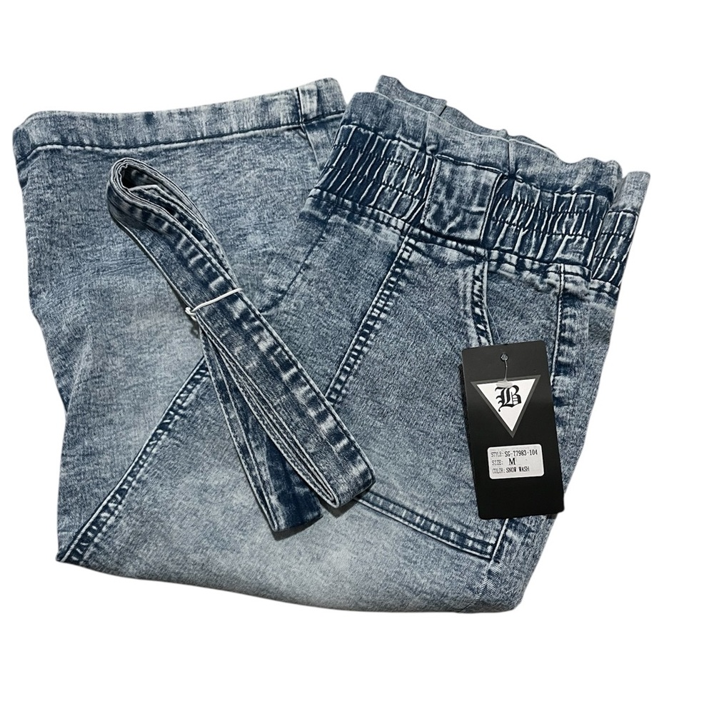 Women’s Blue Jean skirt with Belt